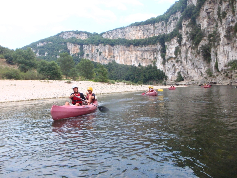 Village Camps International Summer Camp Ard&egrave;che, France 2019-07-26 https://www.villagecamps.com/journals_admin/images/75-35-Cruising downstream.jpg